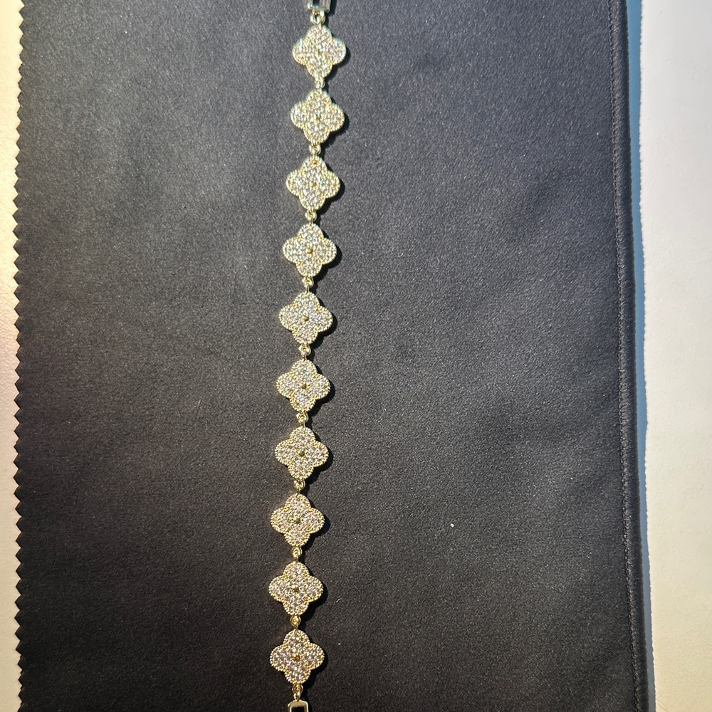 Elegant Gold Clover Bracelet with CZ Accents